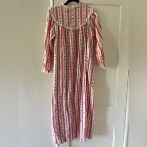 Vintage Lanz of Salzburg Nightgown Size Medium